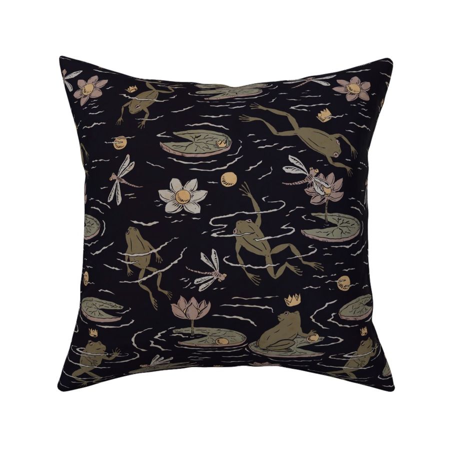 HOME_GOOD_SQUARE_THROW_PILLOW