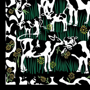 42x36 Seek and Find Playmat: Find the Cows | Black/Green/Yellow