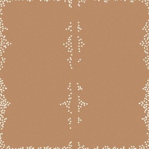 Dotted Grid Caramel_Iveta Abolina