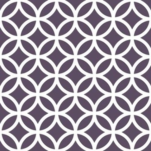 Interlocked Circles Pattern - Somber Lilac and White