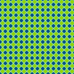 Ogee Quatrefoil Trellis Pattern Blue Green