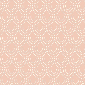 Dotted Scallop - Soft Pink