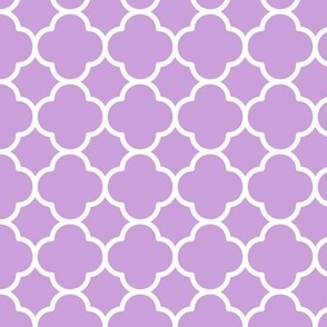 Quatrefoil Pattern - Wisteria and White