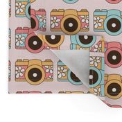 Retro Camera Pattern With Daisies, Vintage Photo Cameras in Pink, Blue and Yellow Pastel Colors