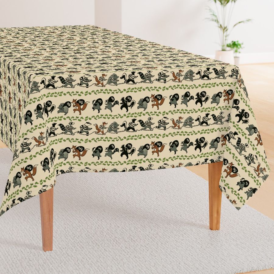 HOME_GOOD_RECTANGULAR_TABLE_CLOTH