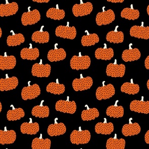 Scandi pumpkin - black medium