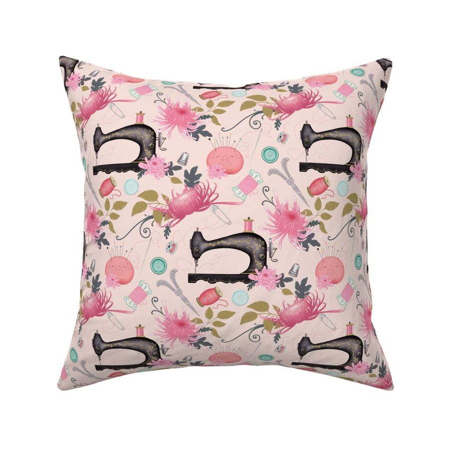 HOME_GOOD_SQUARE_THROW_PILLOW