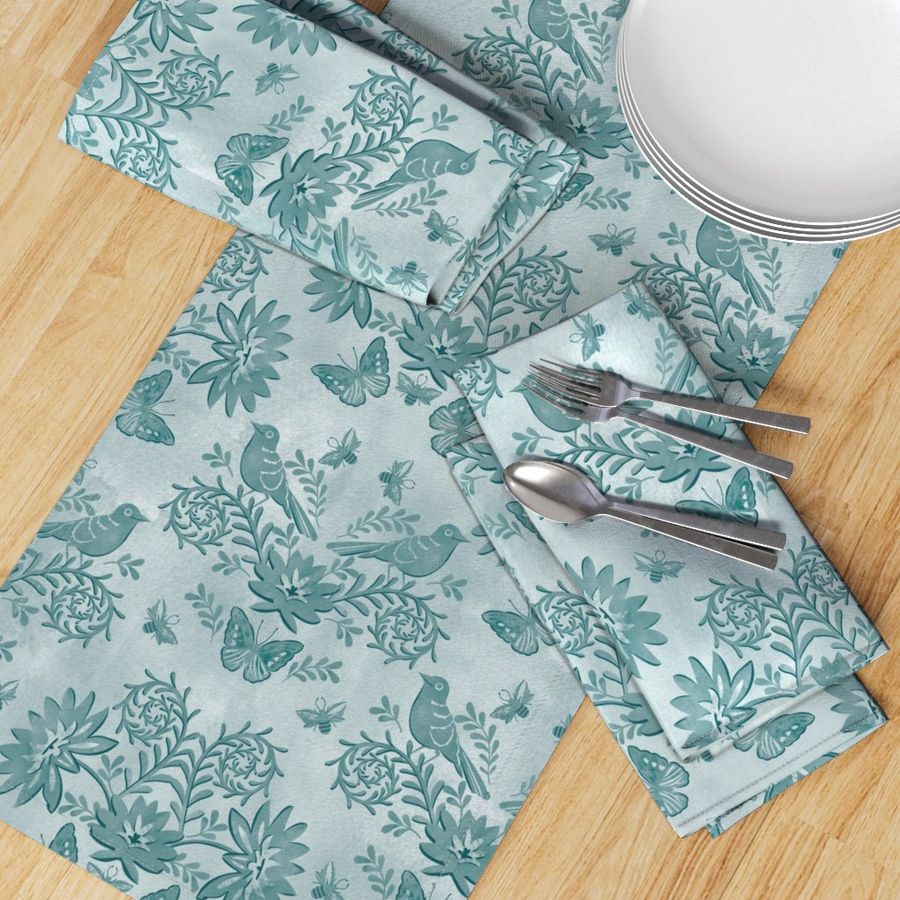 HOME_GOOD_TABLE_RUNNER