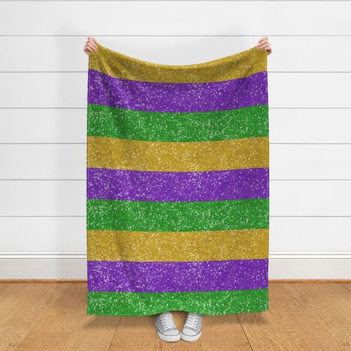 HOME_GOOD_THROW_BLANKET