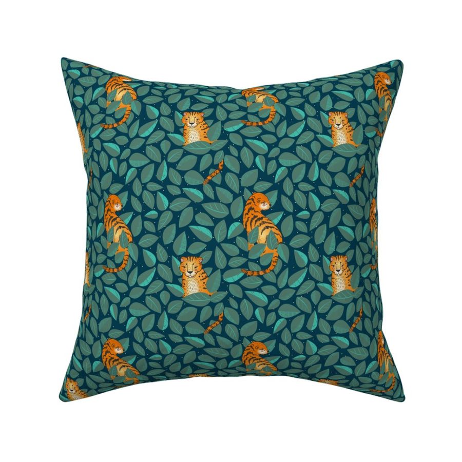 HOME_GOOD_SQUARE_THROW_PILLOW