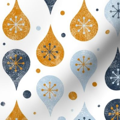 Large Scale Snowy Winter Baubles in Cozy Scandi Style Blue Navy Gold
