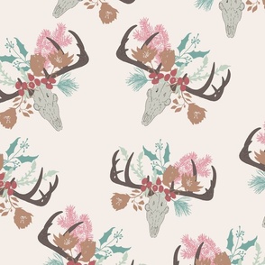 BLOOMING ANTLERS IN COTTAGE WHITE