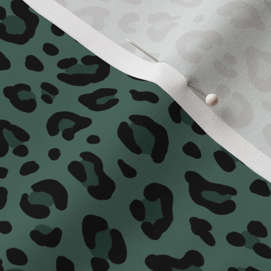 ★ LEOPARD PRINT in PINE GREEN ★ Small Scale / Collection : Leopard spots – Punk Rock Animal Print