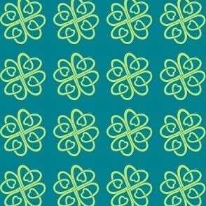 4 leaved Celtic love shamrock lime on green