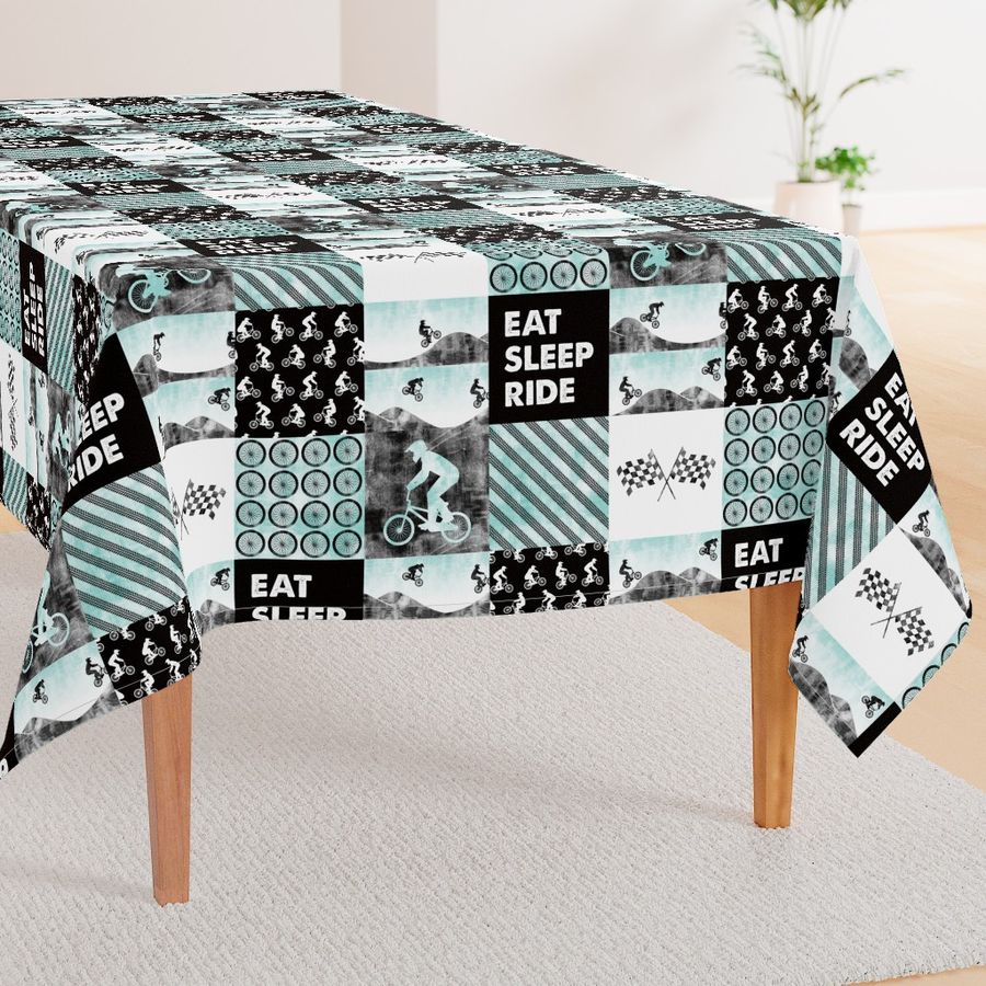 HOME_GOOD_RECTANGULAR_TABLE_CLOTH