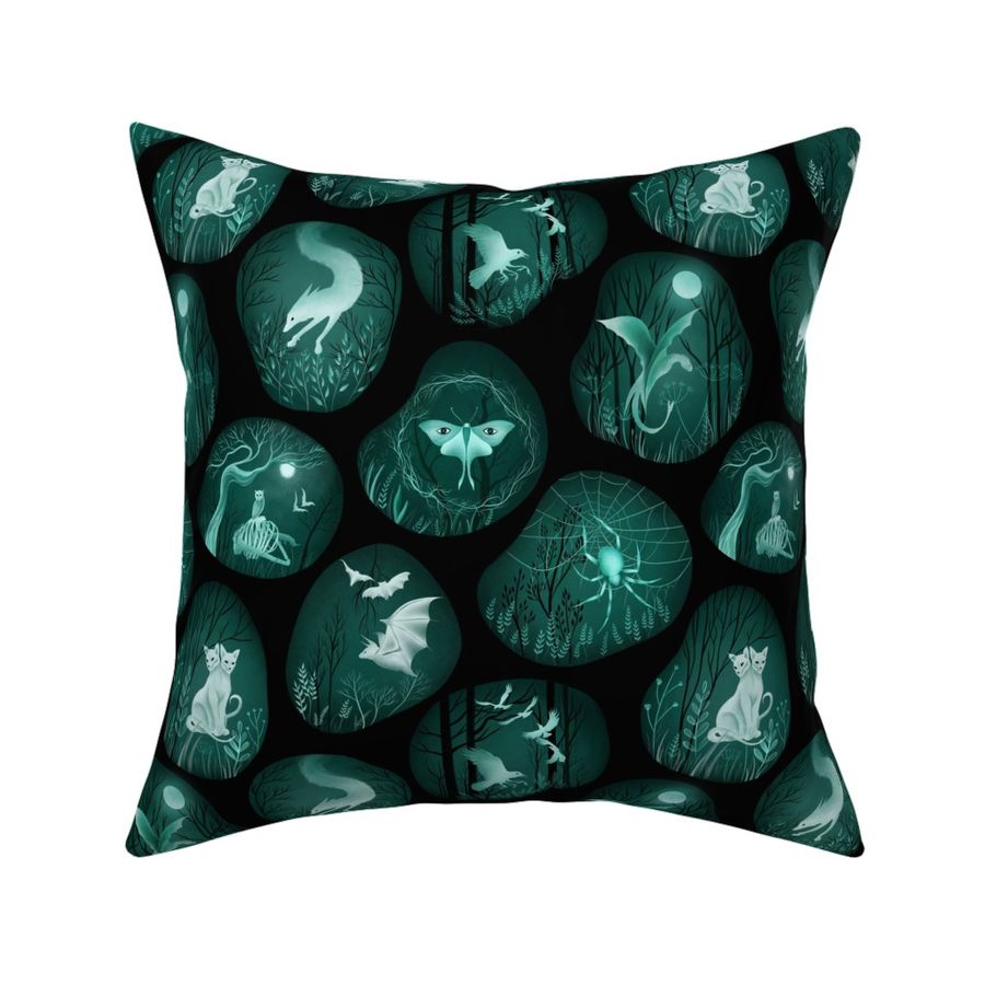 HOME_GOOD_SQUARE_THROW_PILLOW