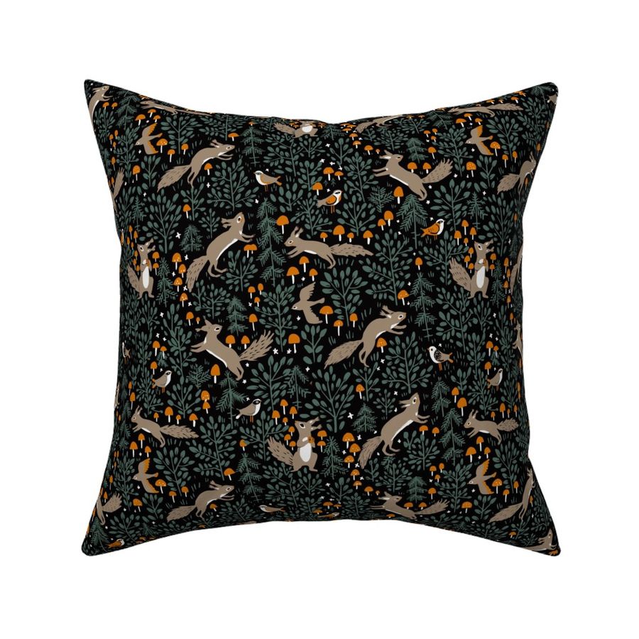 HOME_GOOD_SQUARE_THROW_PILLOW