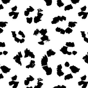 Leopard spots white 
