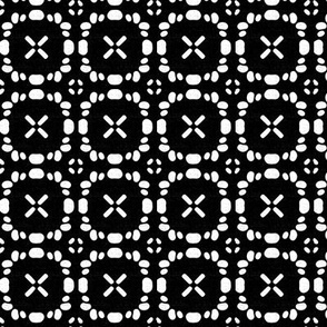Trinity - Hand Drawn Geometric Black White Regular Scale