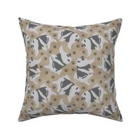 Trotting Keeshond and paw prints - faux linen