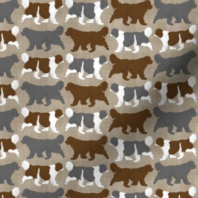 Tiny Trotting Newfoundland border - faux linen