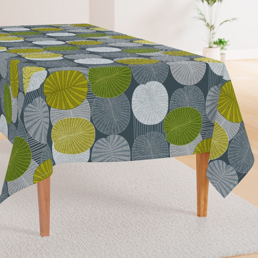 HOME_GOOD_RECTANGULAR_TABLE_CLOTH