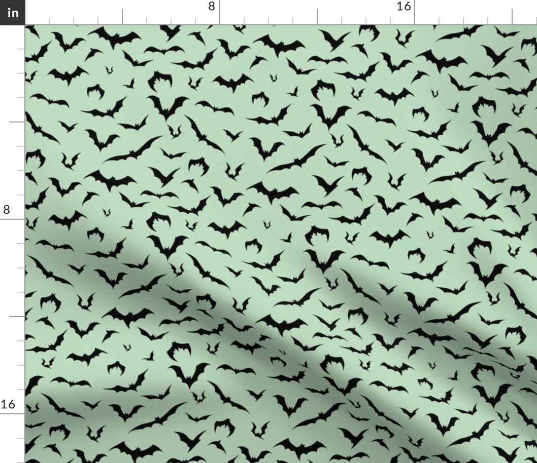 bat print (mint green)