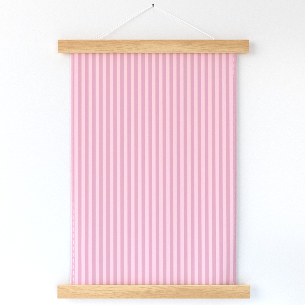 Narrow stripes, evenly spaced, Dark pink and light pink