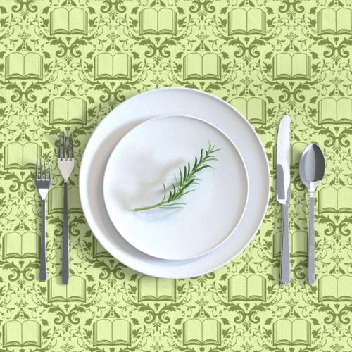 HOME_GOOD_RECTANGULAR_TABLE_CLOTH