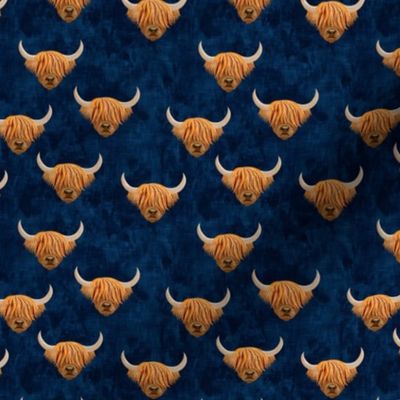 (small scale) Highland cattle - highlander cow -  navy - C21