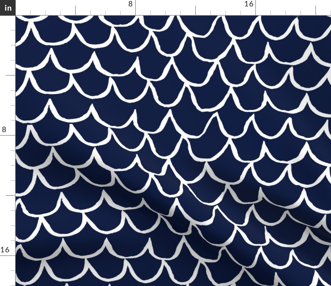 Sea Waves Scallop Pattern // Navy