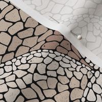 Scallop Mosaic Neutral black bc 