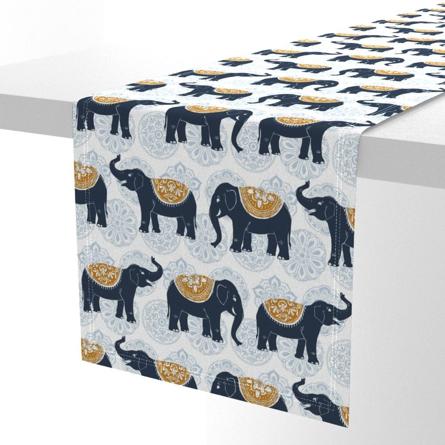 HOME_GOOD_TABLE_RUNNER