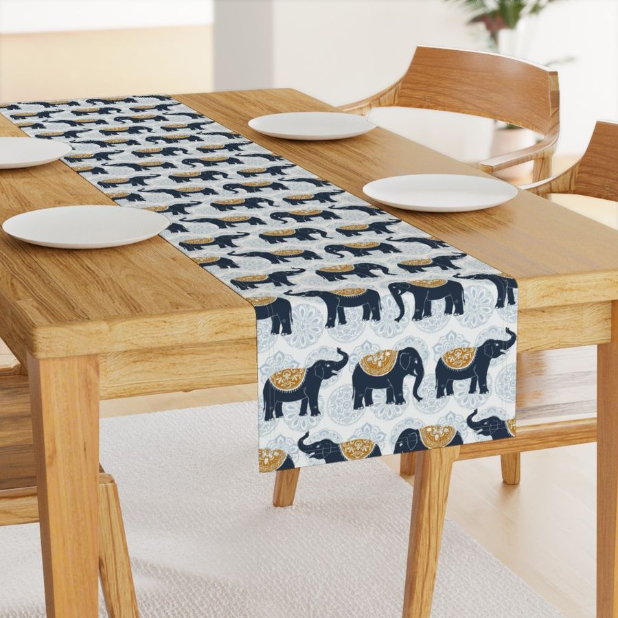 HOME_GOOD_TABLE_RUNNER