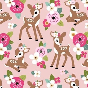 Small Scale / Floral fawn / Blush Background