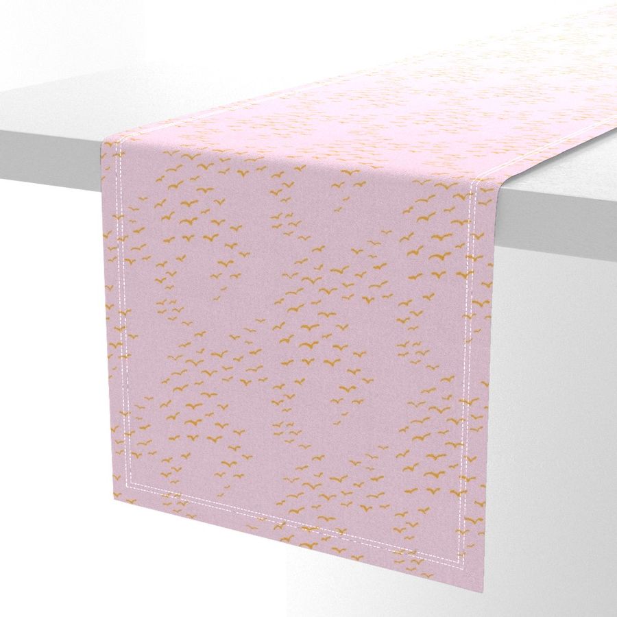 HOME_GOOD_TABLE_RUNNER