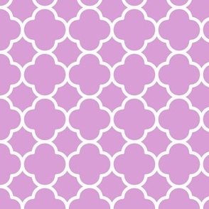 Quatrefoil Pattern - Lilac and White