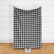 Black and White Houndstooth (large)