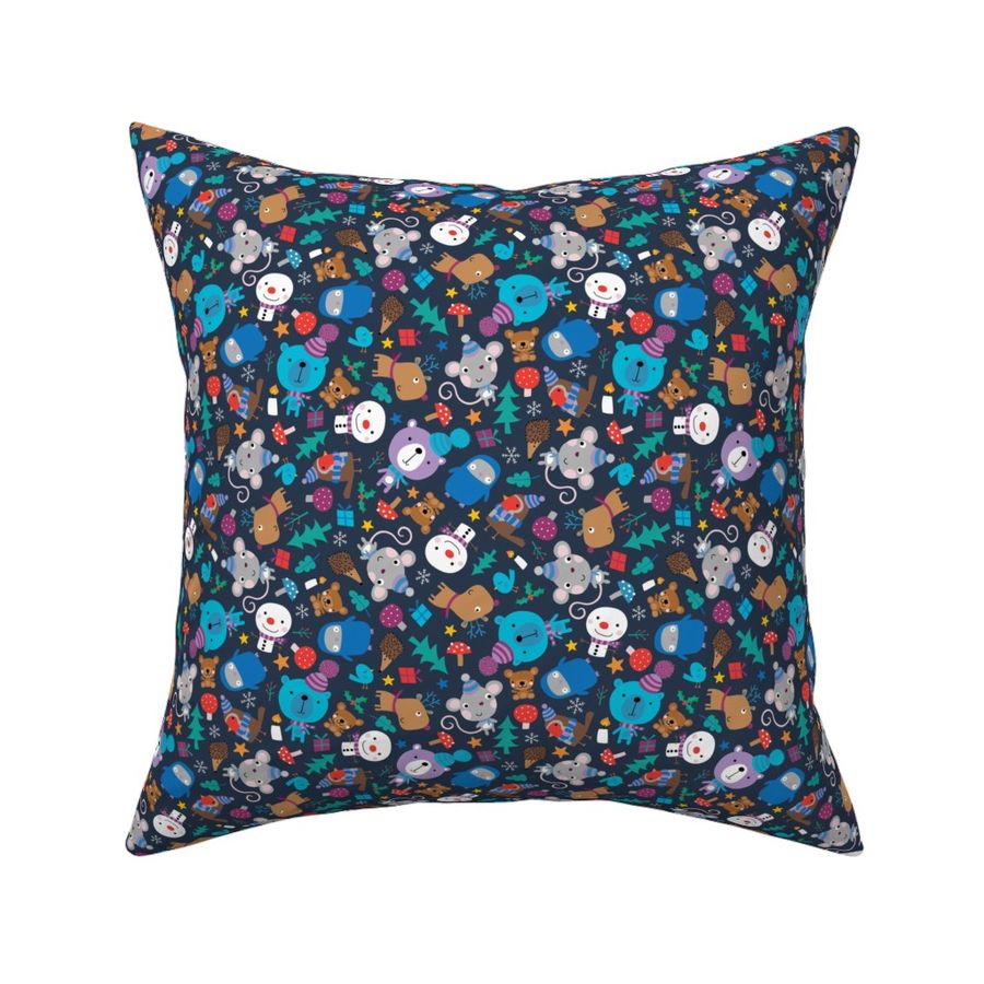 HOME_GOOD_SQUARE_THROW_PILLOW