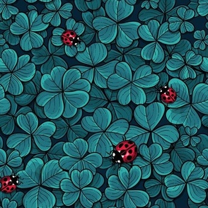 Find the lucky clover, blue and red 2