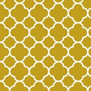 Quatrefoil Pattern - Gold and White