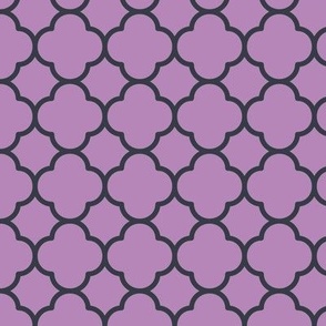 Quatrefoil Pattern - Dusty Lilac and Charcoal