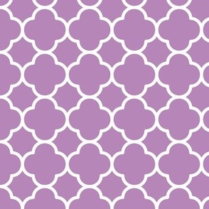 Quatrefoil Pattern - Dusty Lilac and White