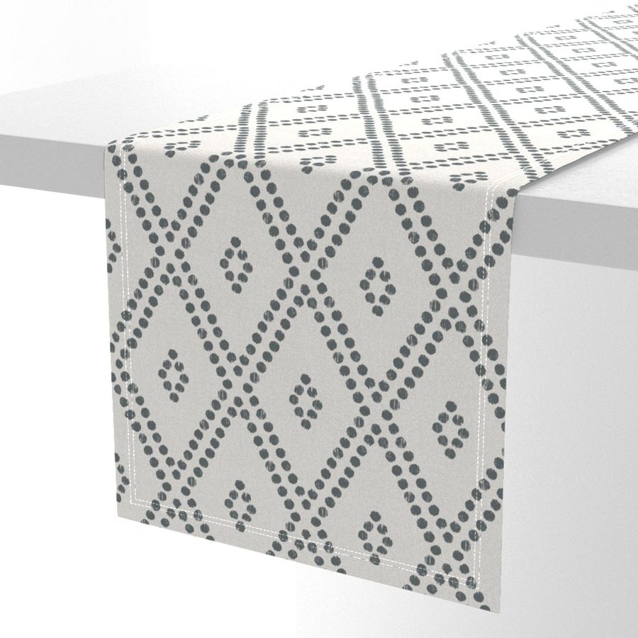 HOME_GOOD_TABLE_RUNNER