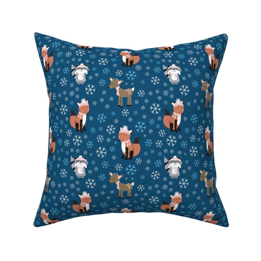 HOME_GOOD_SQUARE_THROW_PILLOW