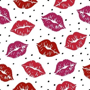 Kitsch Valentine | Lips and dots