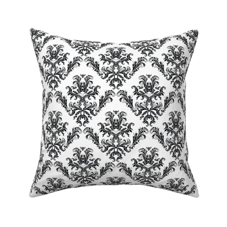 HOME_GOOD_SQUARE_THROW_PILLOW