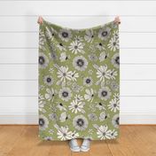 Large Scale Retro Floral Sweet Pea Green