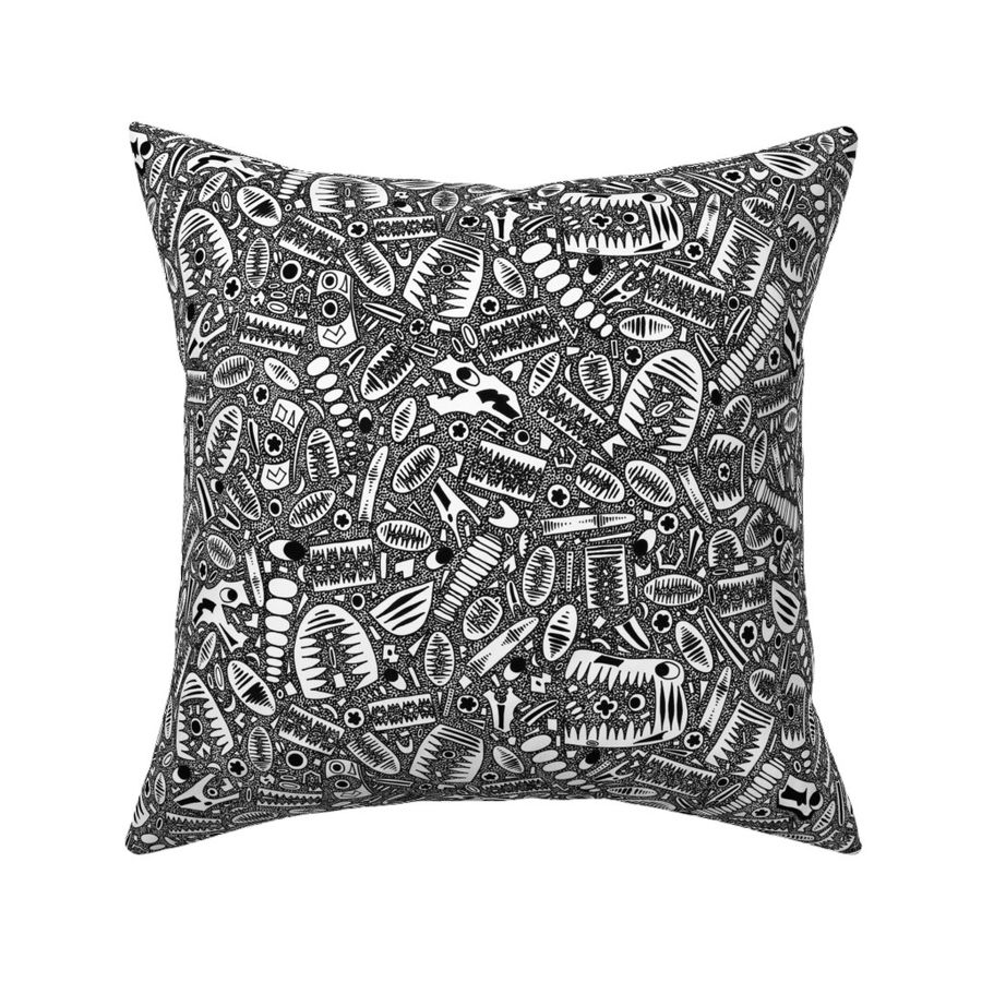 HOME_GOOD_SQUARE_THROW_PILLOW