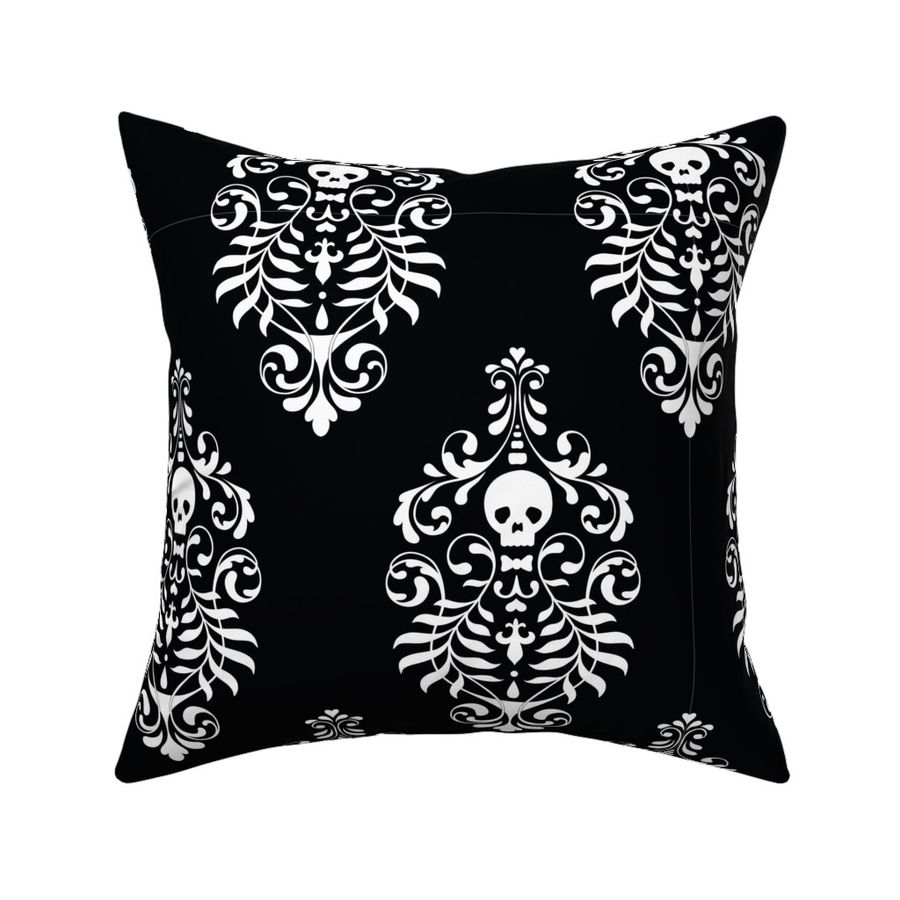 HOME_GOOD_SQUARE_THROW_PILLOW